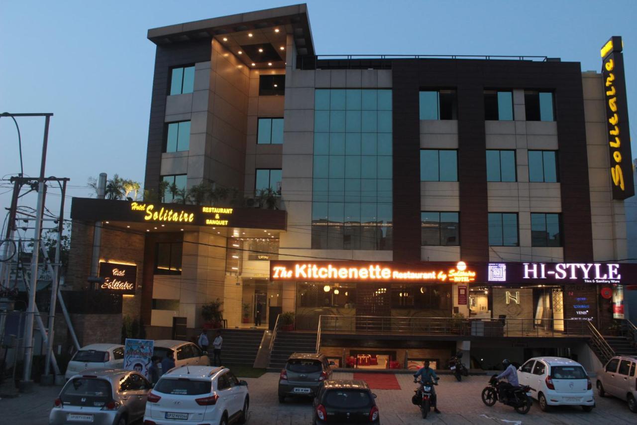 Hotel Solitaire Chinhat Ngoại thất bức ảnh
